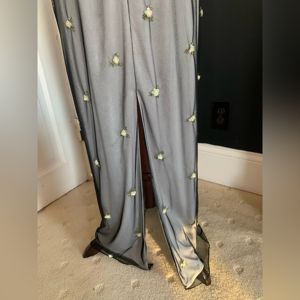 Vintage Sheer Black Gown - Picture 11 of 11